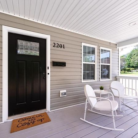 Brandnew Spacious 4 Bedroom House Minutes To Uptown Charlotte Exterior photo
